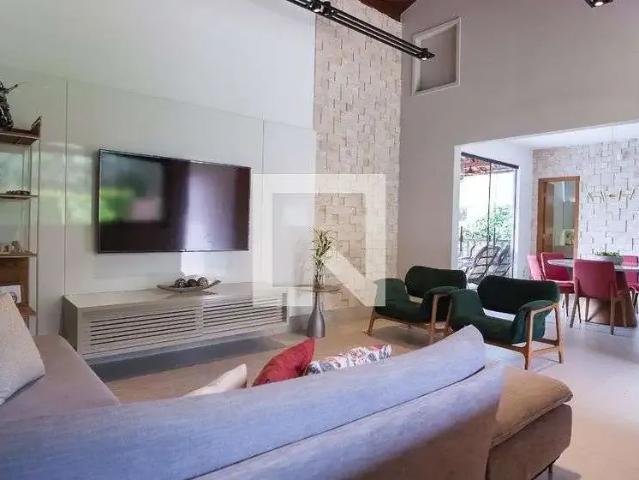 Casa venda em Região Geográfica Imediata de Belo Horizonte, Região Metropolitana de Belo Horizonte
