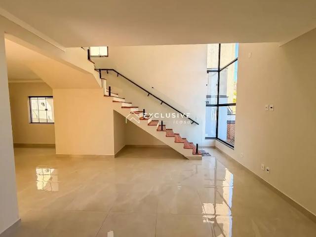 Casa venda em Região Imediata de São José dos Campos, Região Metropolitana do Vale do Paraíba e Litoral Norte