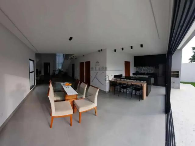 Casa venda em Região Imediata de São José dos Campos, Região Metropolitana do Vale do Paraíba e Litoral Norte