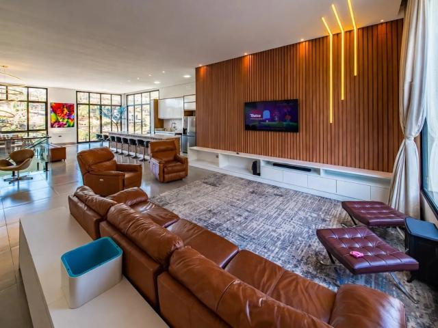 Casa venda em Jordanésia, Cajamar