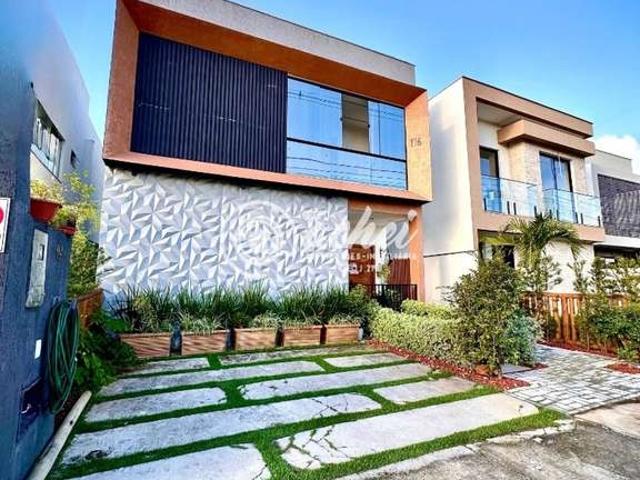 Casa venda em Região Geográfica Imediata de Salvador, Região Metropolitana de Salvador