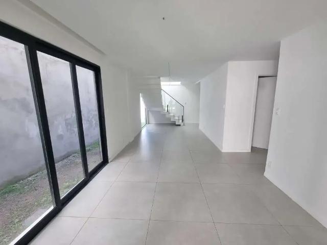 Casa venda em Região Geográfica Imediata de Salvador, Região Metropolitana de Salvador