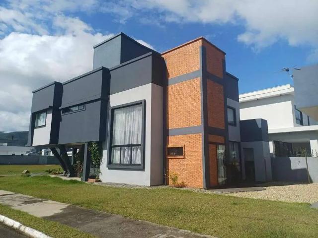 Casa venda em Região Geográfica Imediata de Itajaí, Camboriú