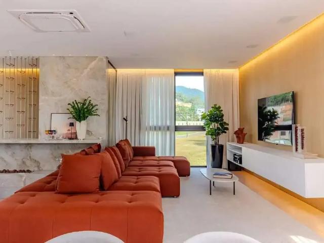 Casa venda em Região Geográfica Imediata de Itajaí, Camboriú