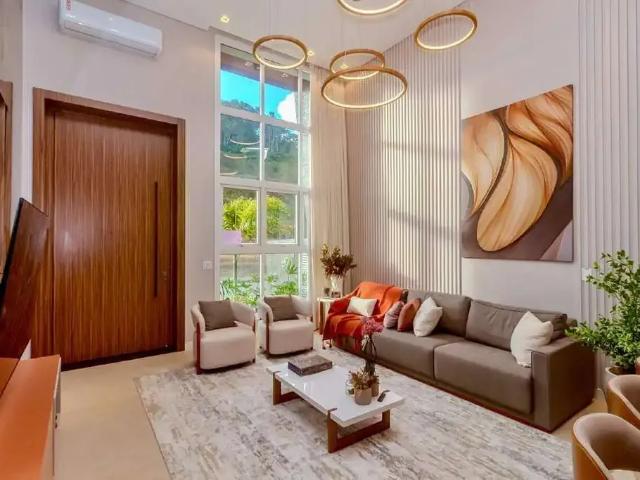 Casa venda em Região Geográfica Imediata de Itajaí, Camboriú