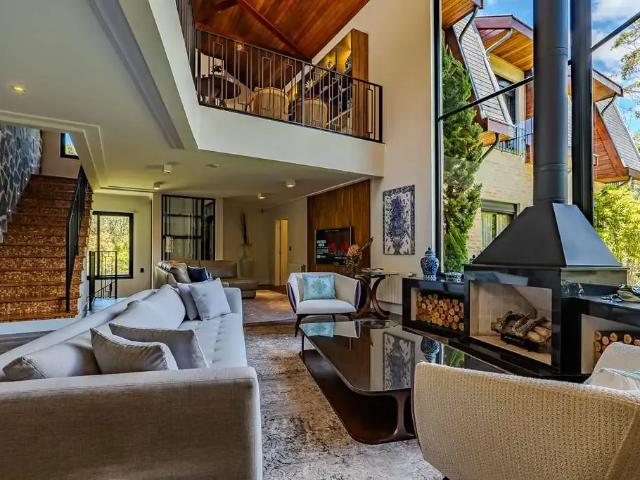 Casa venda em Região Imediata de Taubaté-Pindamonhangaba, Região Metropolitana do Vale do Paraíba e Litoral Norte