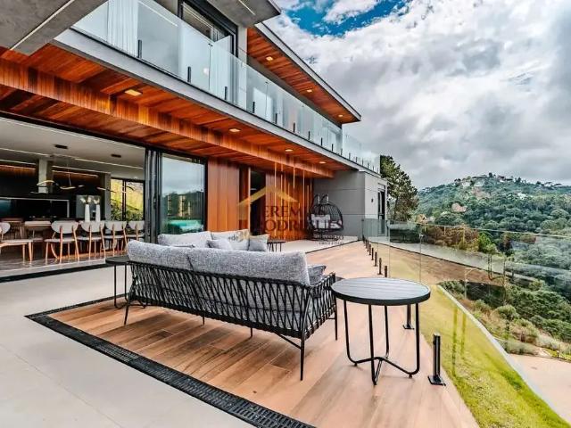 Casa venda em Região Imediata de Taubaté-Pindamonhangaba, Região Metropolitana do Vale do Paraíba e Litoral Norte