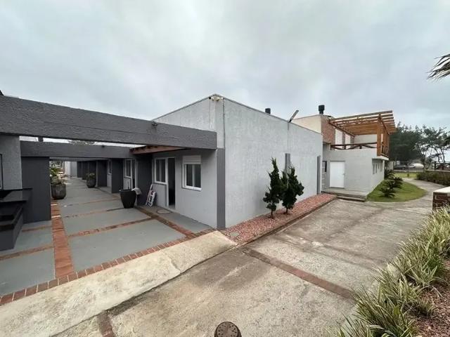 Casa venda em Região Geográfica Imediata de Tramandaí - Osório, Aglomeração Urbana do Litoral Norte