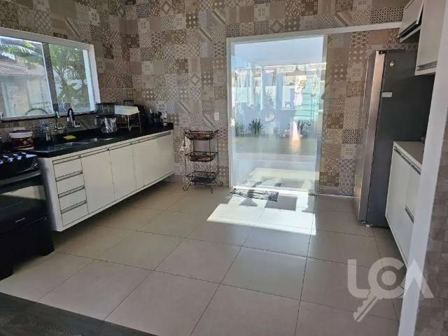 Casa venda em Balneário Copacabana, Caraguatatuba