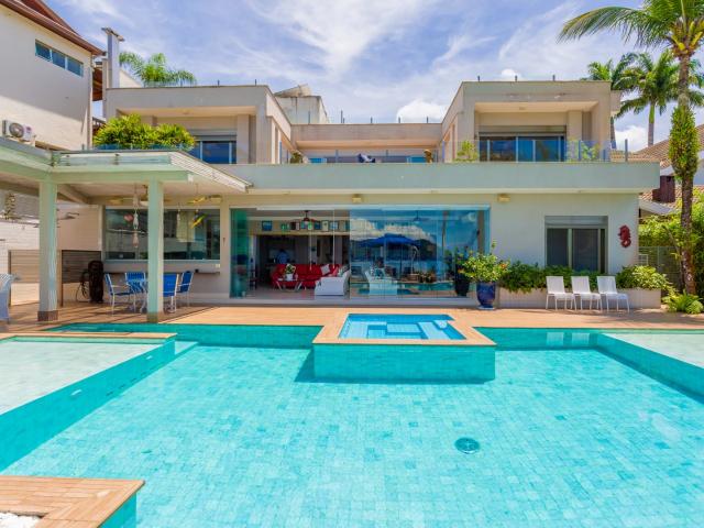 Casa venda em Caraguatatuba