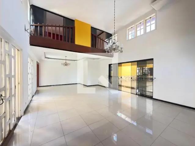 Casa venda em Centro, Contagem