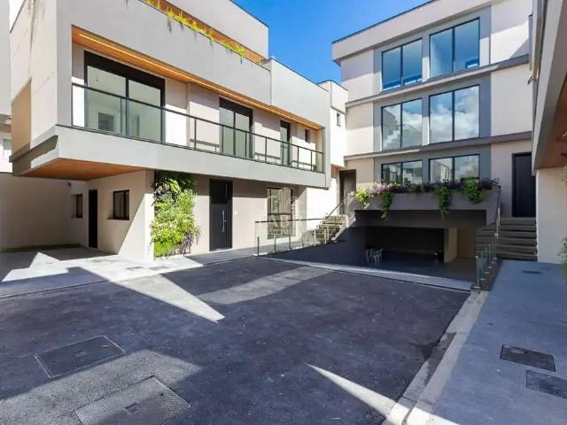 Casa venda em Campina do Siqueira, Curitiba