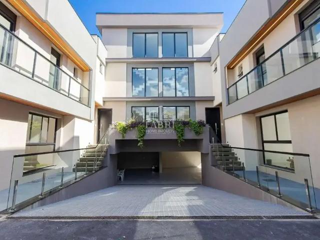 Casa venda em Campina do Siqueira, Curitiba