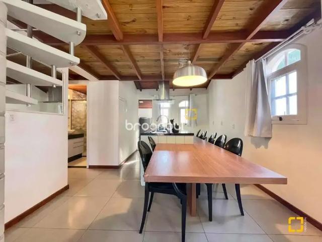 Casa venda em Região Geográfica Imediata de Florianópolis, Desterro