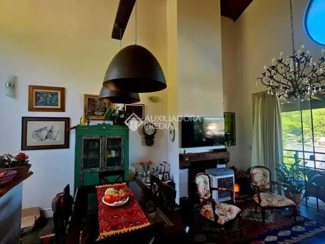 Casa venda em Região Geográfica Imediata de Florianópolis, Desterro
