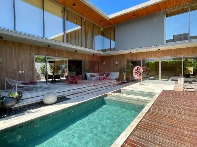 Casa venda em Região Geográfica Imediata de Florianópolis, Desterro