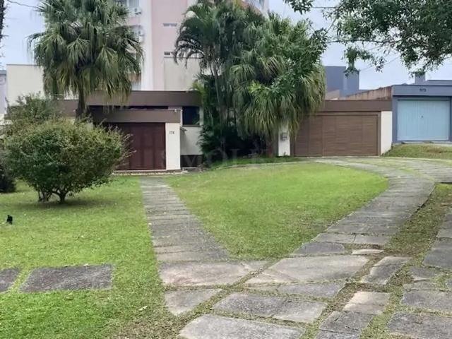 Casa venda em Região Geográfica Imediata de Florianópolis, Desterro