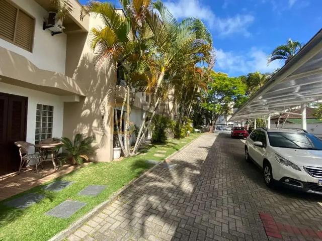 Casa venda em Região Geográfica Imediata de Florianópolis, Desterro