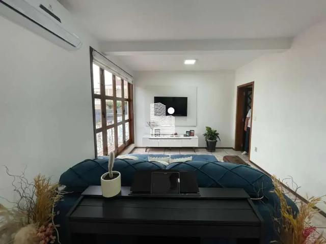 Casa venda em Região Geográfica Imediata de Florianópolis, Desterro