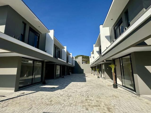 Casa venda em Nova Crixás, Região Geográfica Intermediária de Goiânia