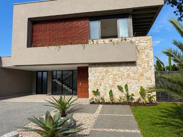 Casa venda em Região Geográfica Imediata de Goiânia, Goiânia