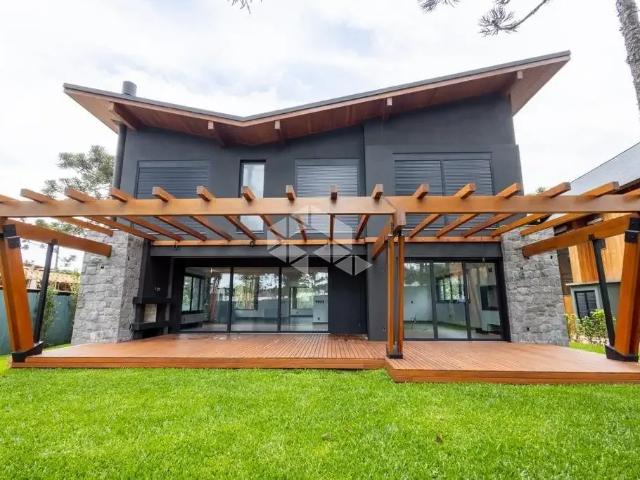 Casa venda em Nova Crixás, Região Geográfica Intermediária de Goiânia