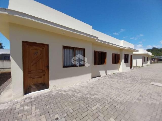 Casa venda em Guaíba, Jardim Iolanda