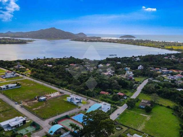 Casa venda em Condomínio Ibira, Imbituba