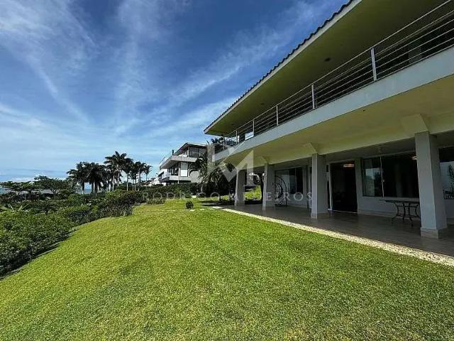 Casa venda em Ilhota, Itapema