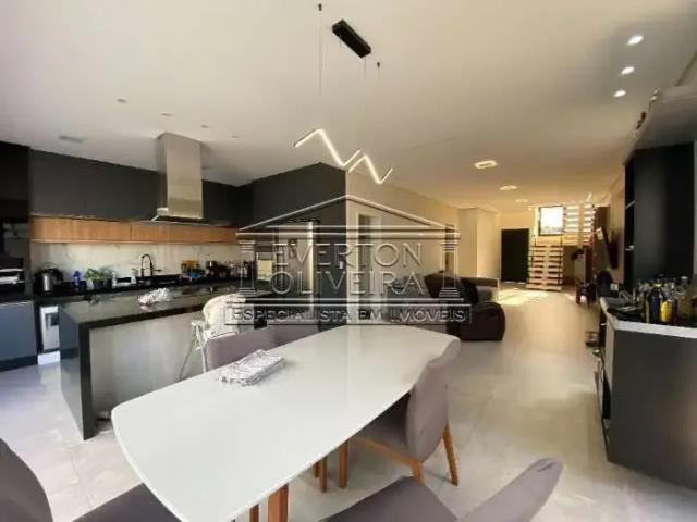 Casa venda em Região Imediata de São José dos Campos, Região Metropolitana do Vale do Paraíba e Litoral Norte