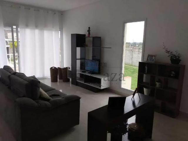 Casa venda em Região Imediata de São José dos Campos, Região Metropolitana do Vale do Paraíba e Litoral Norte