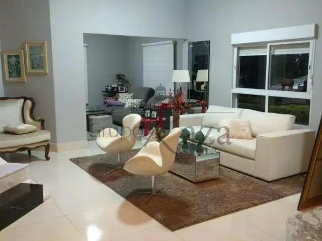 Casa venda em Região Imediata de São José dos Campos, Região Metropolitana do Vale do Paraíba e Litoral Norte