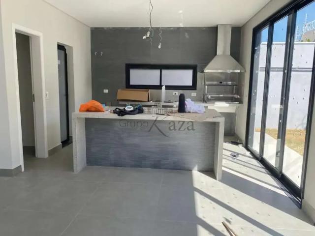 Casa venda em Região Imediata de São José dos Campos, Região Metropolitana do Vale do Paraíba e Litoral Norte