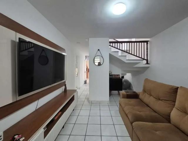 Casa venda em Região Imediata de São José dos Campos, Região Metropolitana do Vale do Paraíba e Litoral Norte