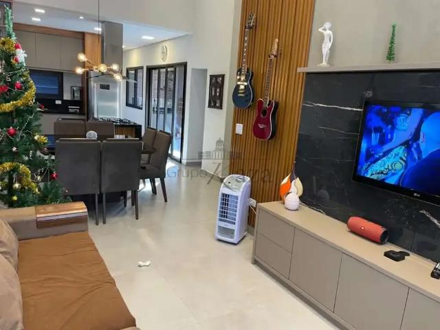 Casa venda em Região Imediata de São José dos Campos, Região Metropolitana do Vale do Paraíba e Litoral Norte
