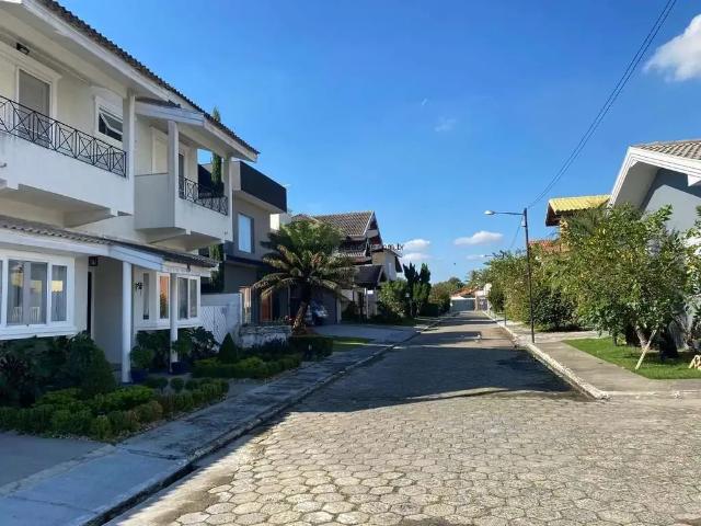 Casa venda em Região Imediata de São José dos Campos, Região Metropolitana do Vale do Paraíba e Litoral Norte