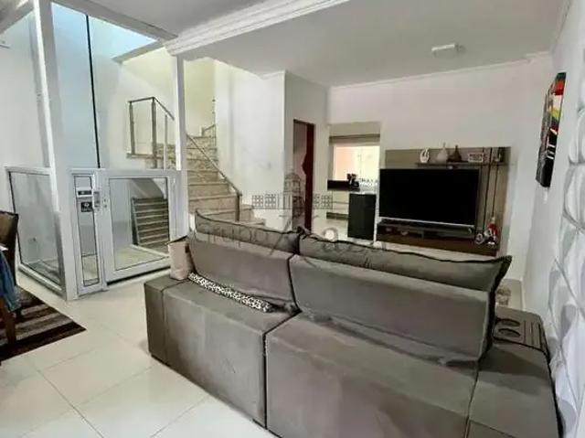 Casa venda em Região Imediata de São José dos Campos, Região Metropolitana do Vale do Paraíba e Litoral Norte