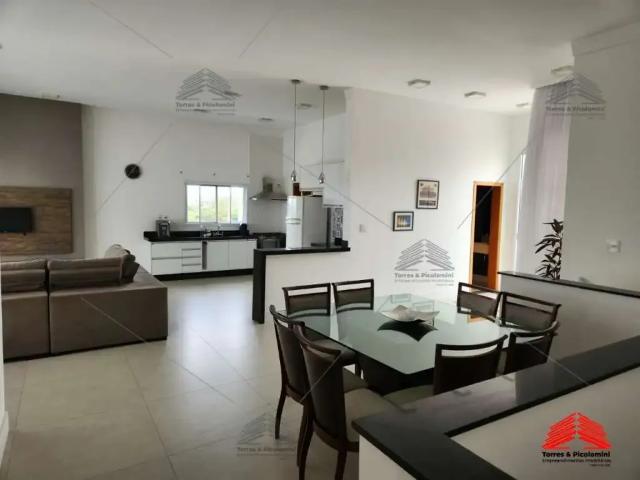 Casa venda em Região Imediata de São José dos Campos, Região Metropolitana do Vale do Paraíba e Litoral Norte