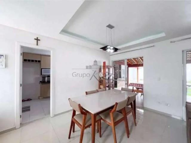 Casa venda em Região Imediata de São José dos Campos, Região Metropolitana do Vale do Paraíba e Litoral Norte