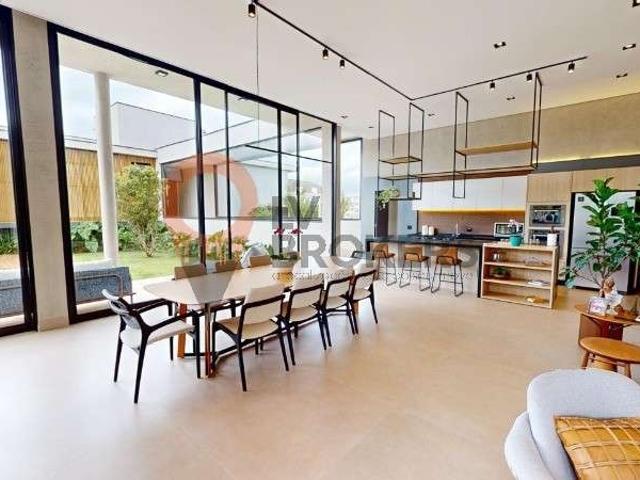 Casa venda em Região Imediata de São José dos Campos, Região Metropolitana do Vale do Paraíba e Litoral Norte