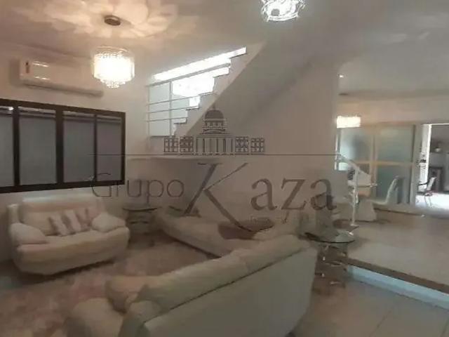 Casa venda em Região Imediata de São José dos Campos, Região Metropolitana do Vale do Paraíba e Litoral Norte