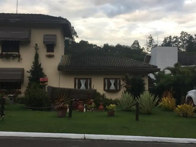 Casa aluguel em Região Imediata de São José dos Campos, Região Metropolitana do Vale do Paraíba e Litoral Norte