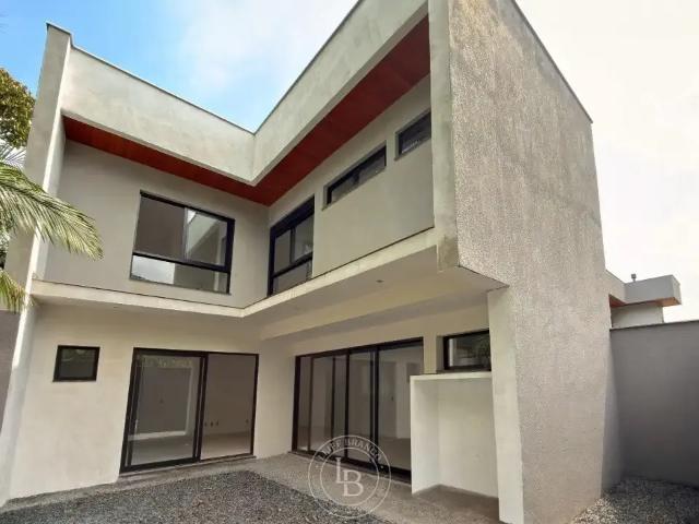 Casa venda em Região Geográfica Imediata de Joinville, Joinville