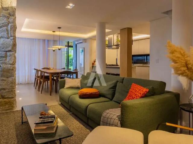 Casa venda em Região Geográfica Imediata de Joinville, Joinville