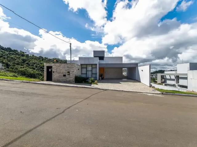 Casa venda em Região Geográfica Imediata de Juiz de Fora, Juiz de Fora