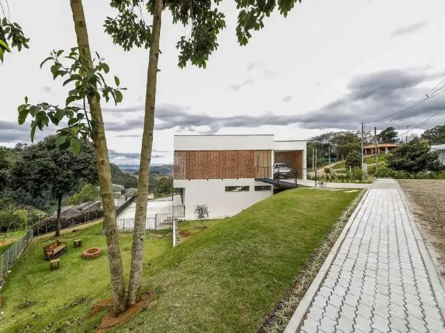 Casa venda em Região Geográfica Imediata de Juiz de Fora, Juiz de Fora