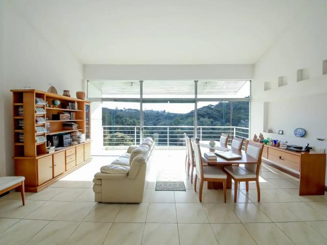 Casa venda em Jardim Guadalajara, Juiz de Fora