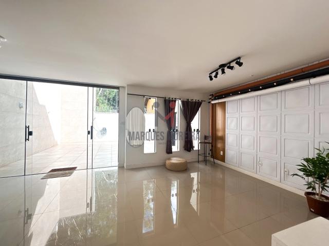 Casa venda em Jardim Guadalajara, Juiz de Fora
