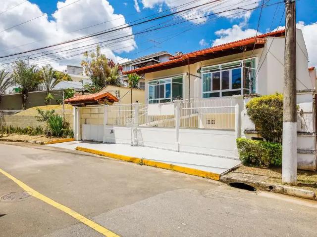 Casa venda em Região Geográfica Imediata de Juiz de Fora, Juiz de Fora