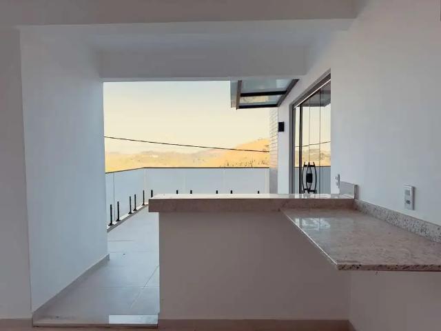 Casa venda em Jardim Guadalajara, Juiz de Fora